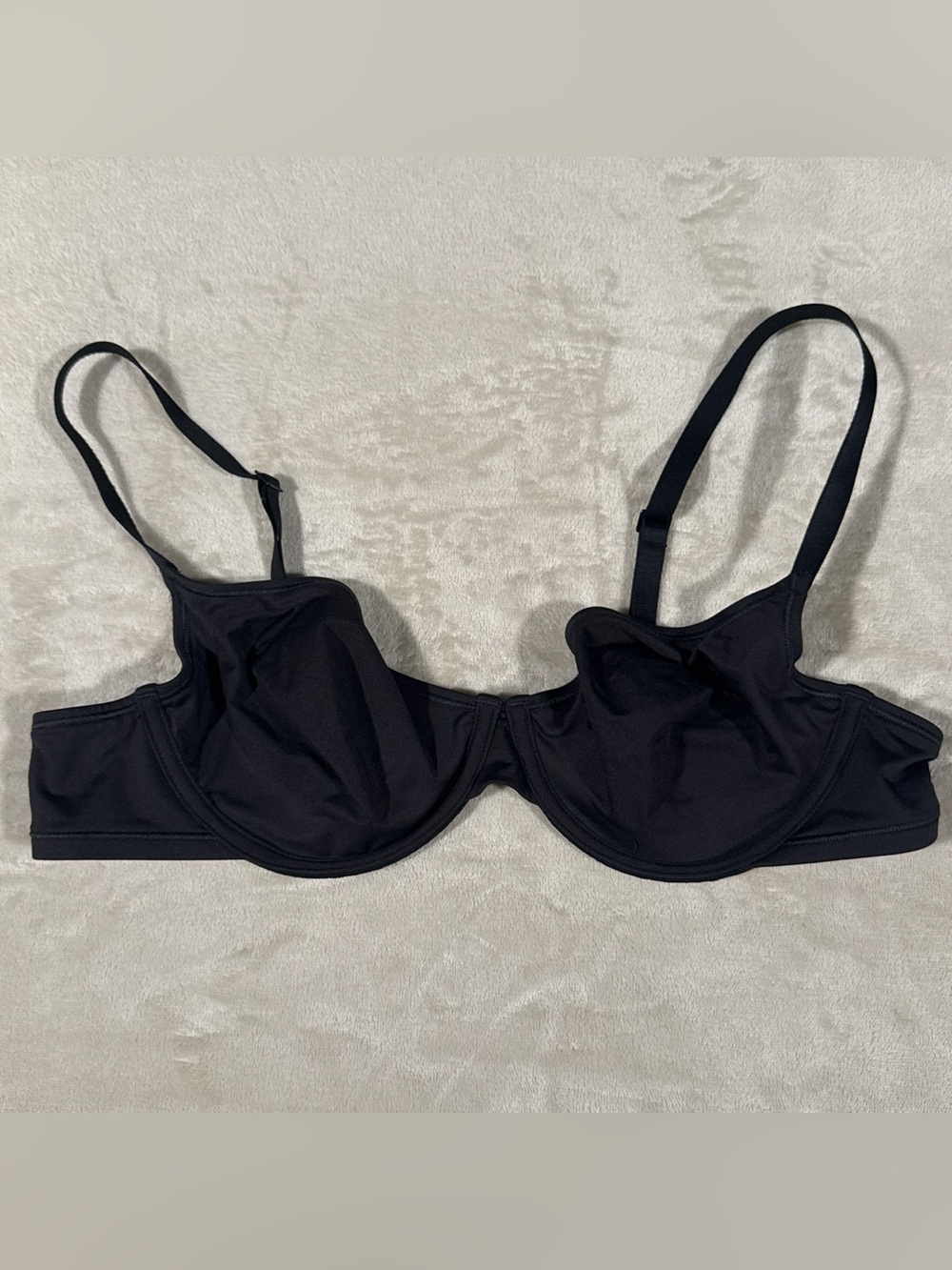 SKIMS Black Underwire Molded Bra with Adjustable Straps